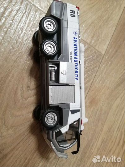 Машинка детская