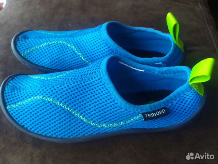 Коралловые тапочки аквашузы tribord,р32(20,5-21см)