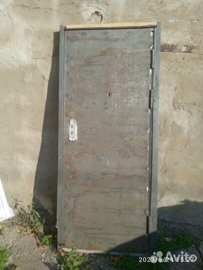Дверь входная металлическая