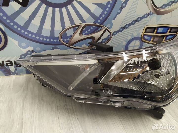 Фара hyundai solaris 2 Лев