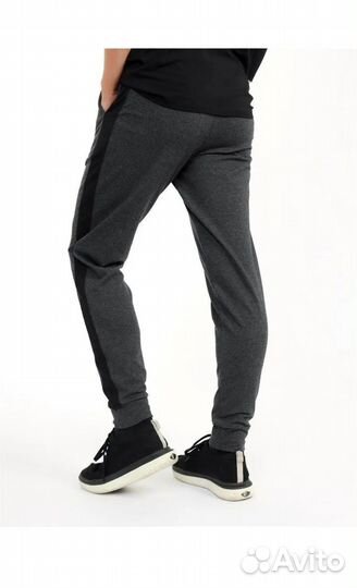 Новые спортивные брюки Зари
