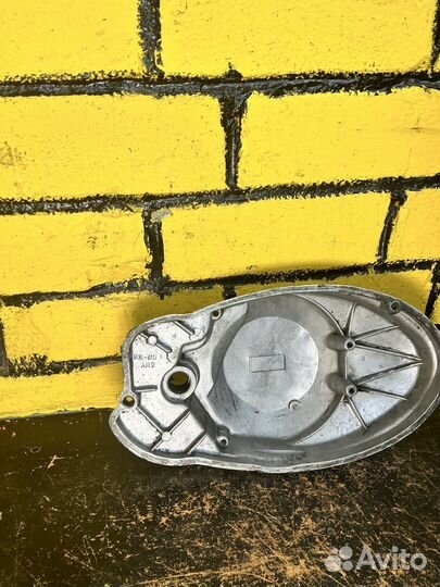 Левая крышка двигателя Иж Планета 5
