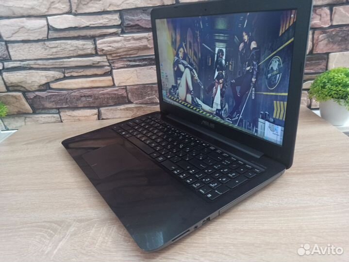 Мощный игровой ноутбук Asus i3/6gb