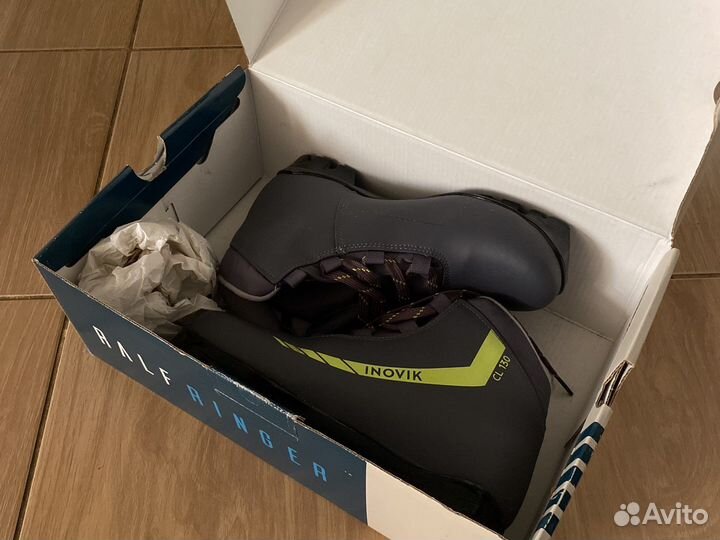 Лыжные ботинки