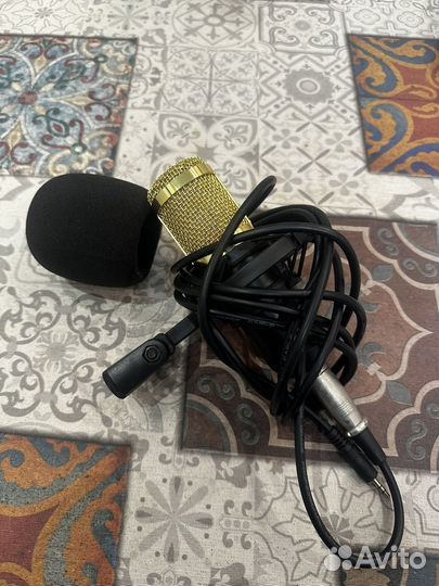 Микрофон студийный bm 800