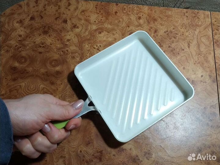 Сырница Taperware, сковорода гриль