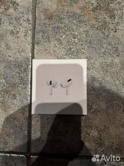 Коробка от airpods pro 1го поколения