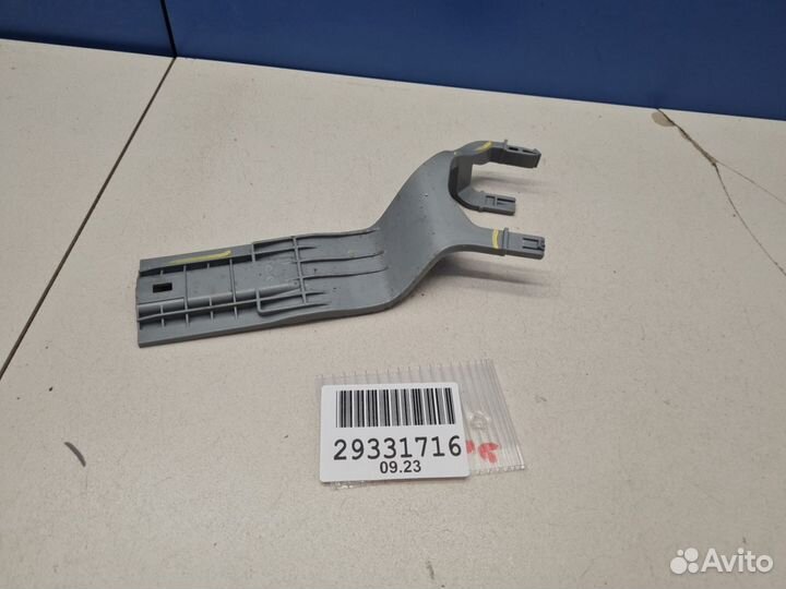 Кронштейн замка двери задний левый KIA Sportage 20