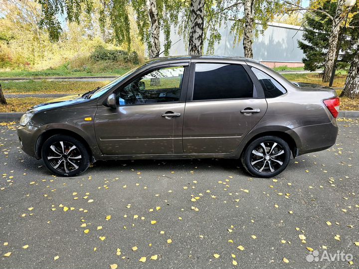 LADA Granta 1.6 МТ, 2013, 140 255 км