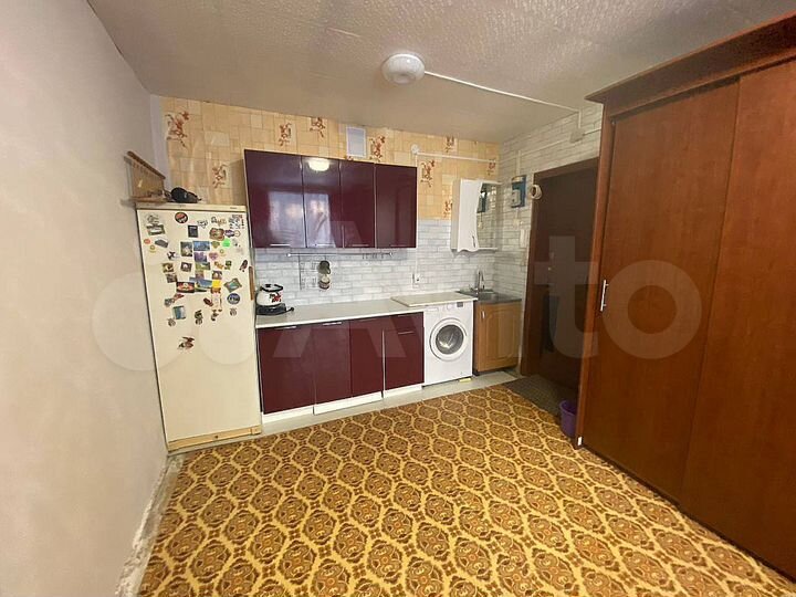 Комната 18 м² в 4-к., 2/5 эт.