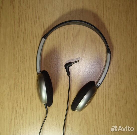 Проводные наушники Maxwell