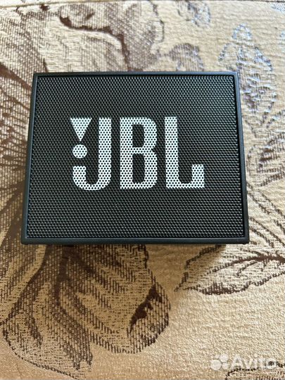 Портативная колонка jbl