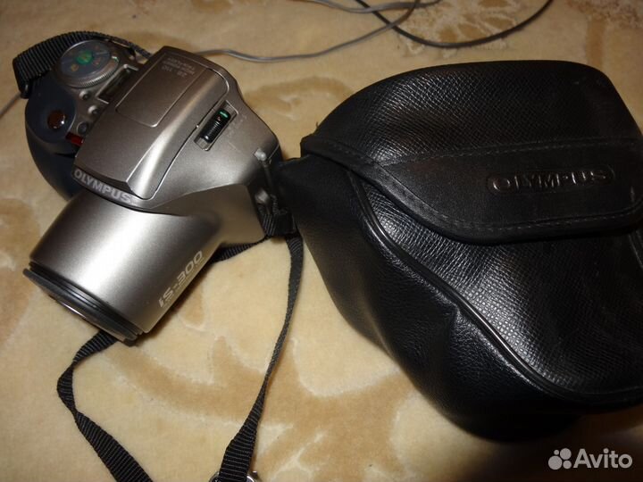 Зеркальный пленочный фотоаппарат olimpus