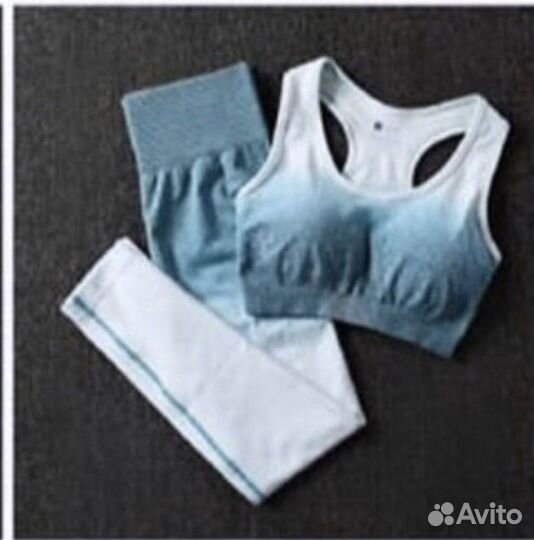 Костюм для тренировок новый