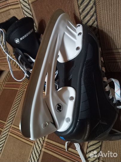 Новые Коньки хоккейные детские 34 размер