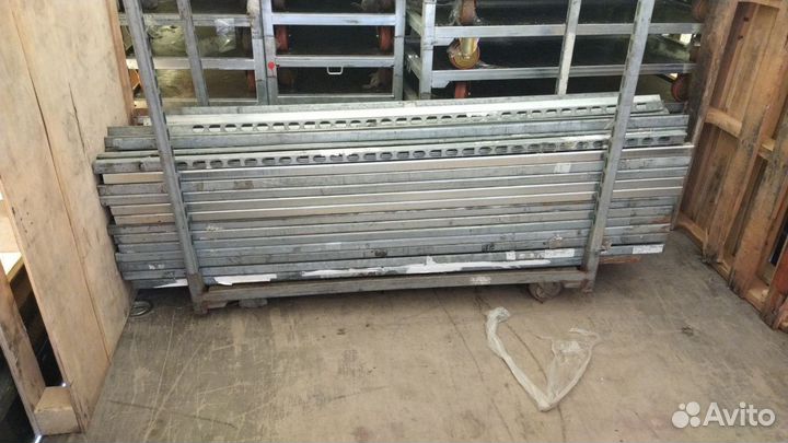 Продаю цветочные телеги (тролли) комплектами