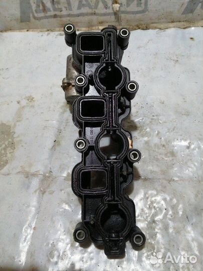 Впускной коллектор правый Volkswagen Touareg BKS