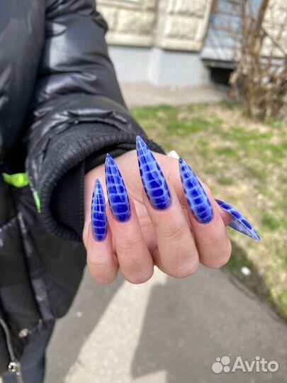 Маникюр педикюр