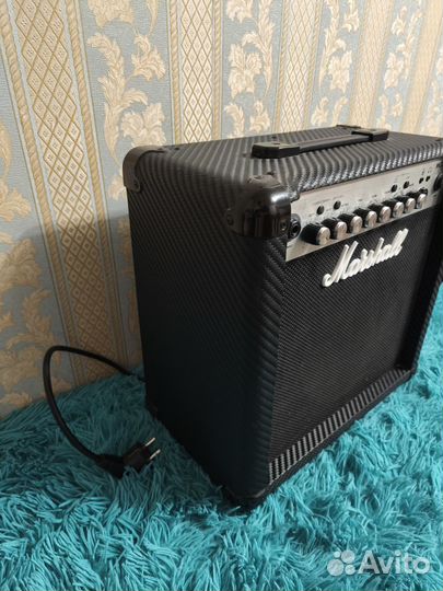 Комбоусилитель Marshall mg15cfx