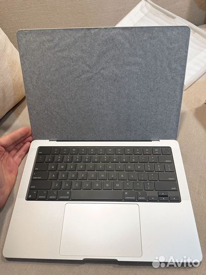 Macbook pro 14 M2 max 32/1 tb