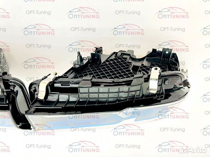 Передние фары в стиле рестайлинга BMW 5 G30