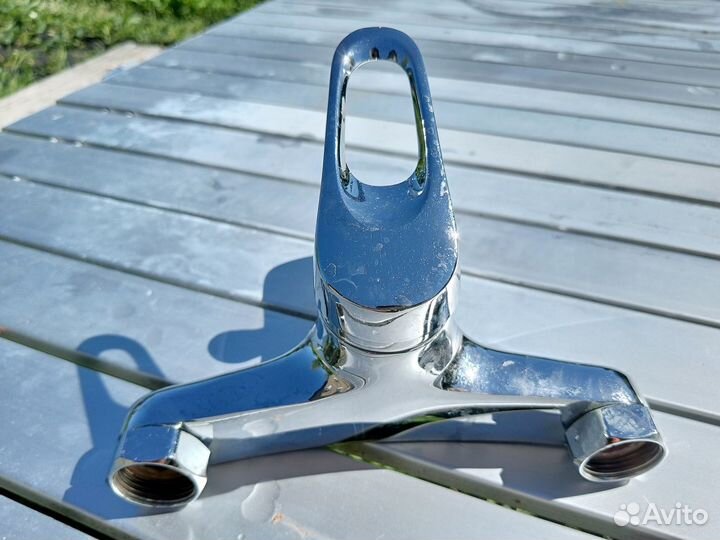 Смеситель для ванны с душем