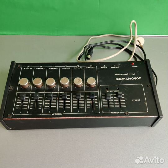 Проигрыватель пластинок, радиола, раритет, разбор