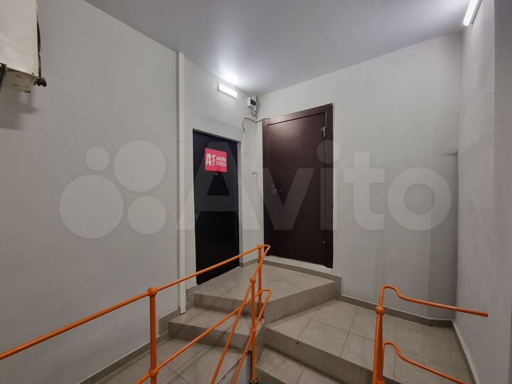 С Арендатором помещение продам, 65 м²