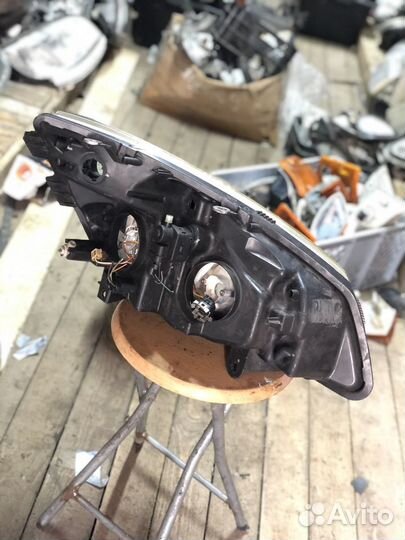 Левая фара Peugeot scenic 2