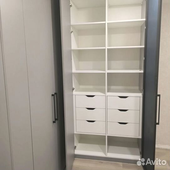 Шкафы распашные на заказ