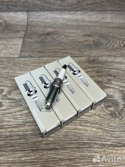 Свечи зажигания Nissan, 22401-1KT1B