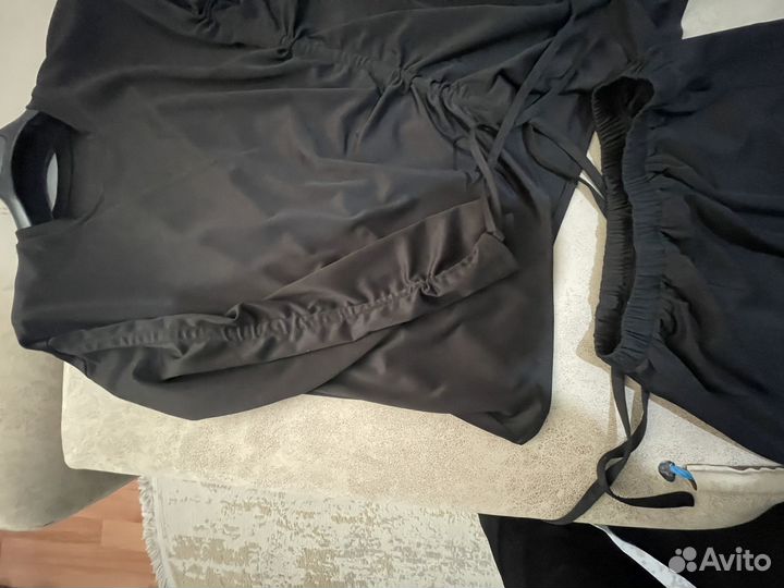 Костюм женский с юбкой