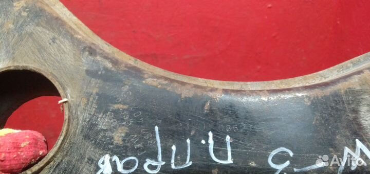 Рычаг передний правый Volkswagen Passat B3 88-93 п