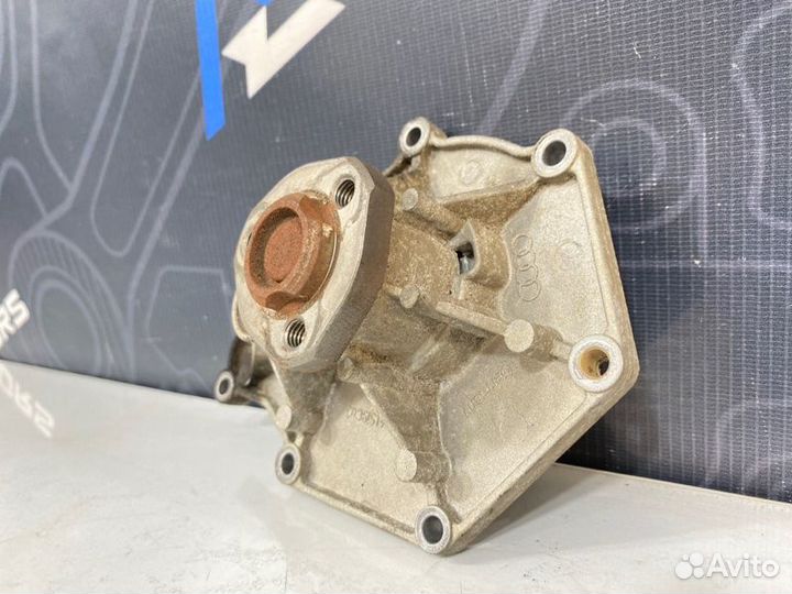 Помпа Audi A6 C6 BDW 2004