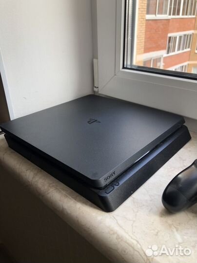 Sony playstation 4 PS4 slim 1tb