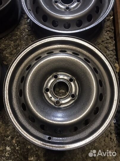 Диски на nissan r16