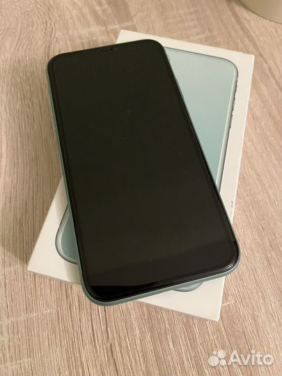iPhone 11, 64 ГБ