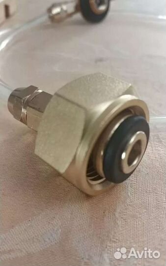 Переходник для заправки газовых баллонов адаптер