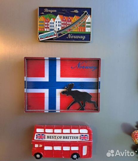 Магниты на холодильник из разных стран