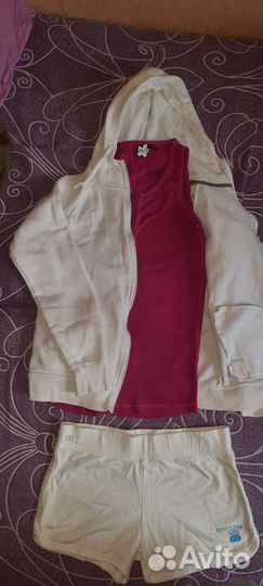 Вещи женские комплектом 42-44