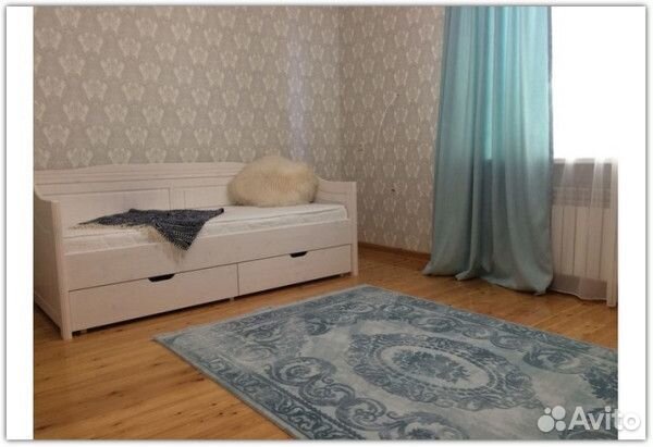 Кровать с тремя спинками из массива 90/200