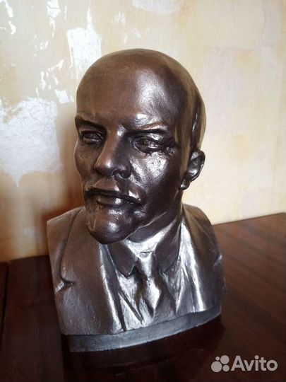 Бюст Ленина СССР