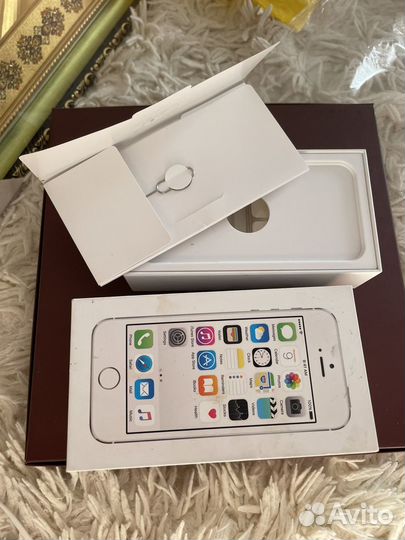 Коробка от iPhone 5s