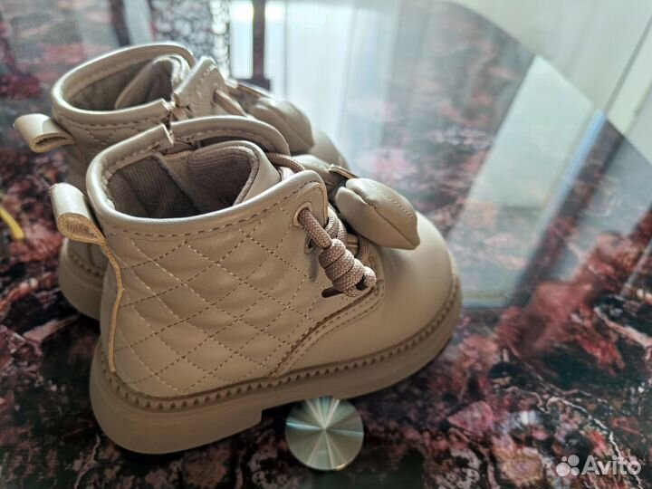 Ботинки на девочку 22