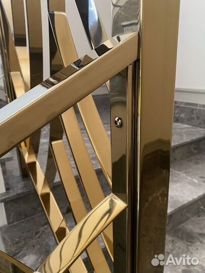 Металлическая лестница