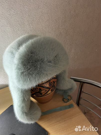 Женская шапка (зима)