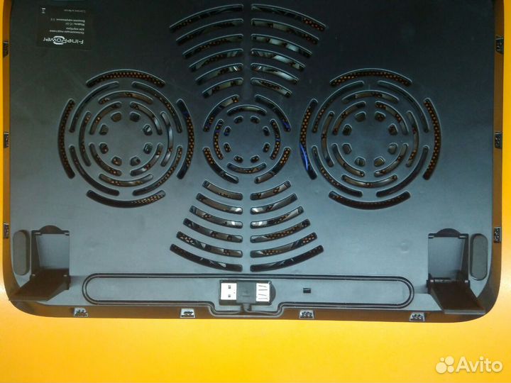 Подставка FinePower IC-S4. 4 кулера с подсветкой