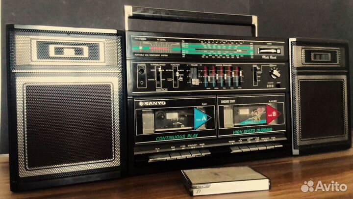 Магнитола sanyo- MTW 5 рабочая