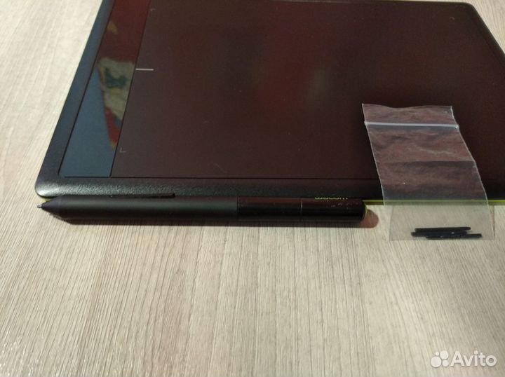 Графический планшет Wacom One Medium (CTL-671)