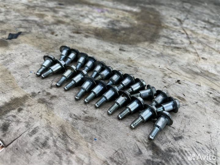 Болты клапанной крышки Nissan Skyline V36 VQ25HR